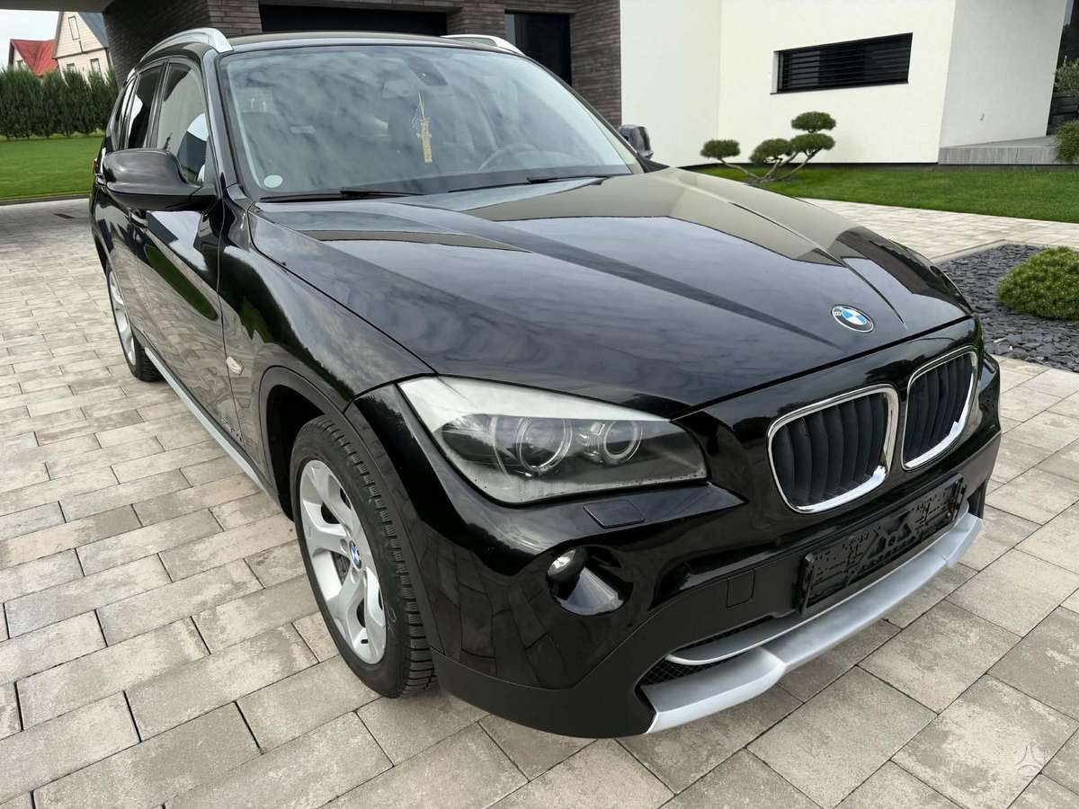 BMW X1, 2.0 l., Хэтчбек