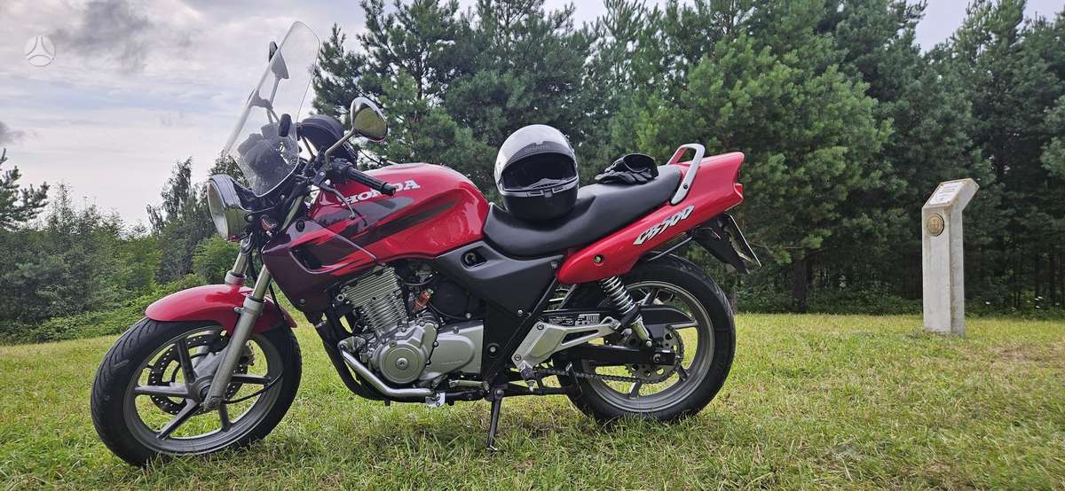 Honda CB 500cc, street / classic