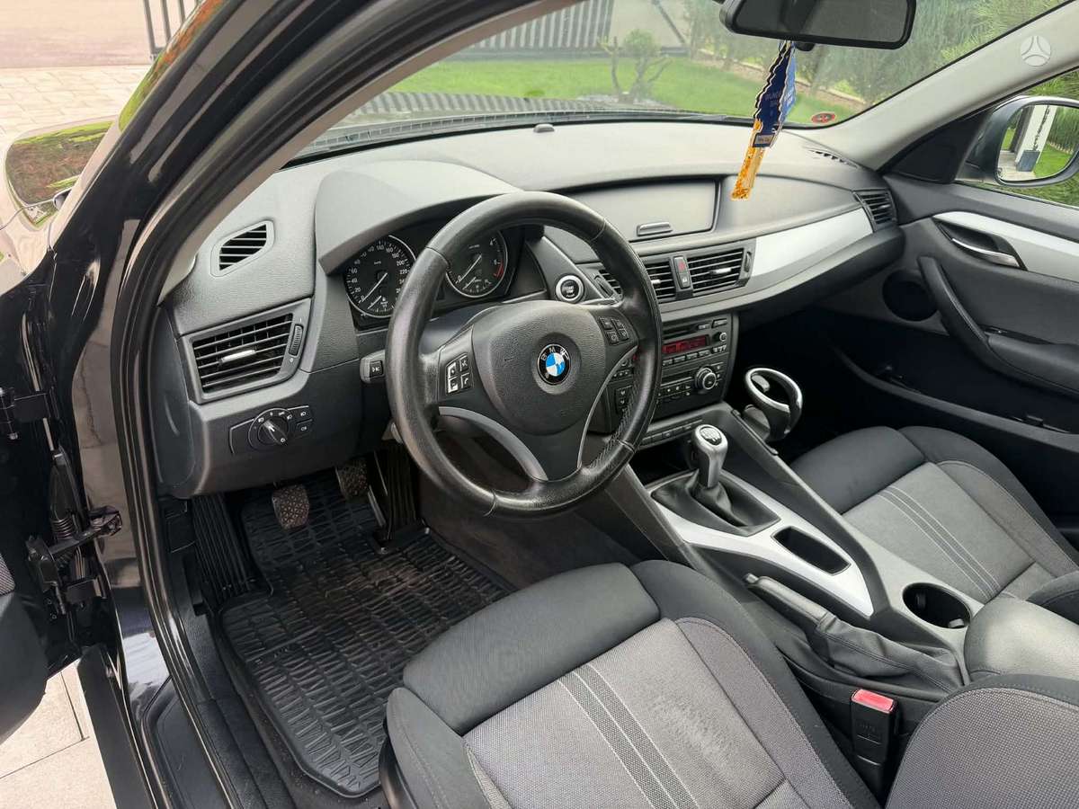 BMW X1, 2.0 l., Хэтчбек