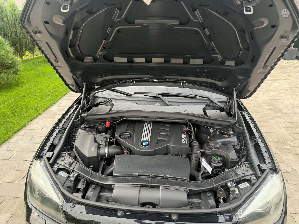 BMW X1, 2.0 l., Хэтчбек