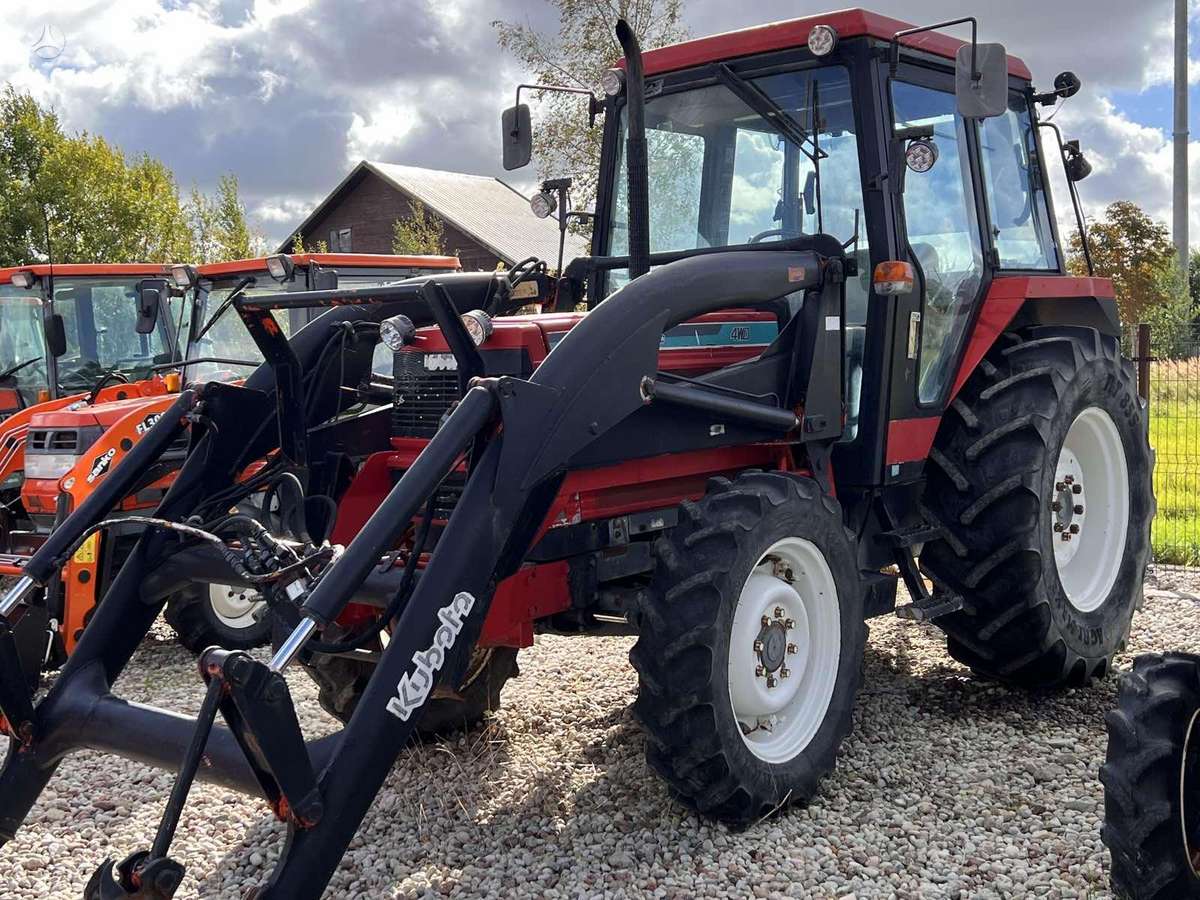 Kubota M1-65, tractors