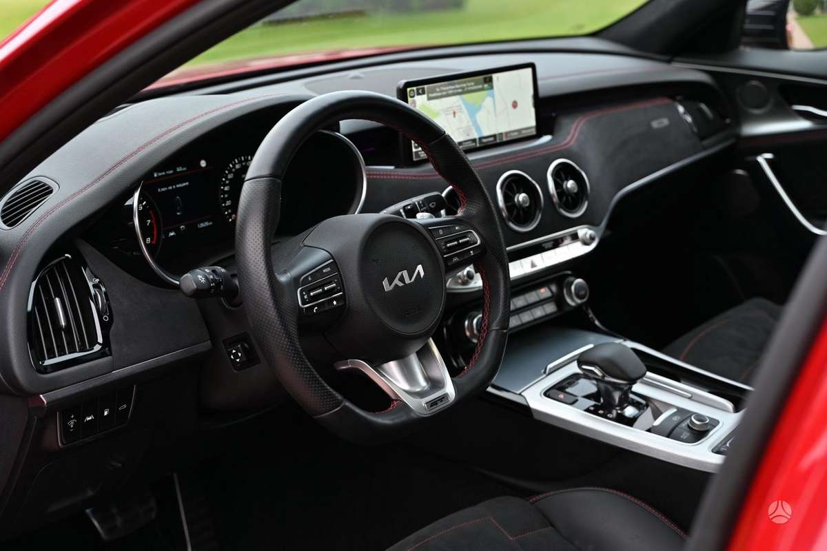 Kia Stinger, 3.3 l., Хэтчбек