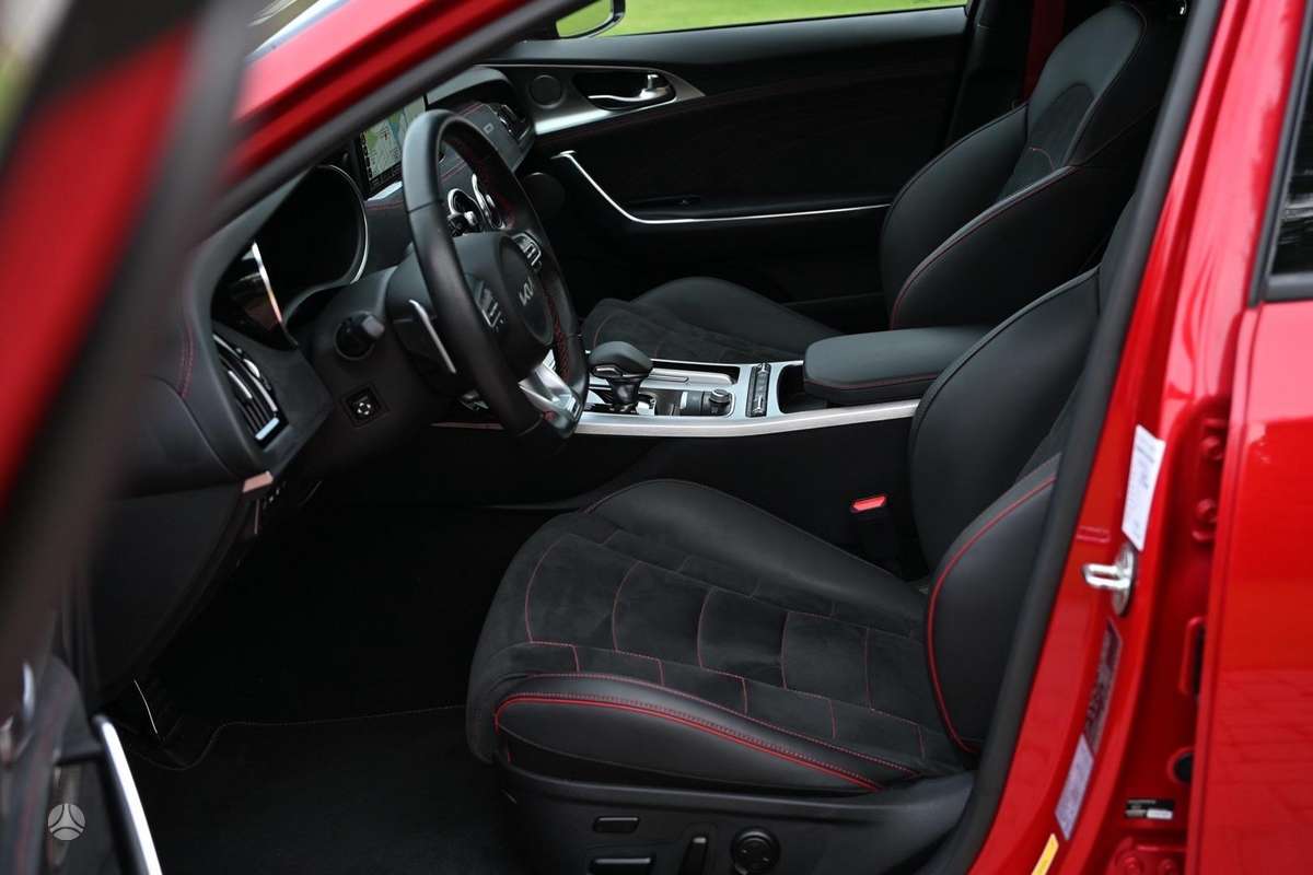 Kia Stinger, 3.3 l., hatchback