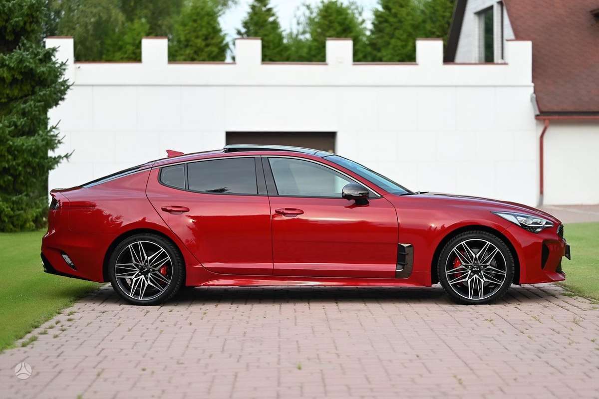 Kia Stinger, 3.3 l., hatchback