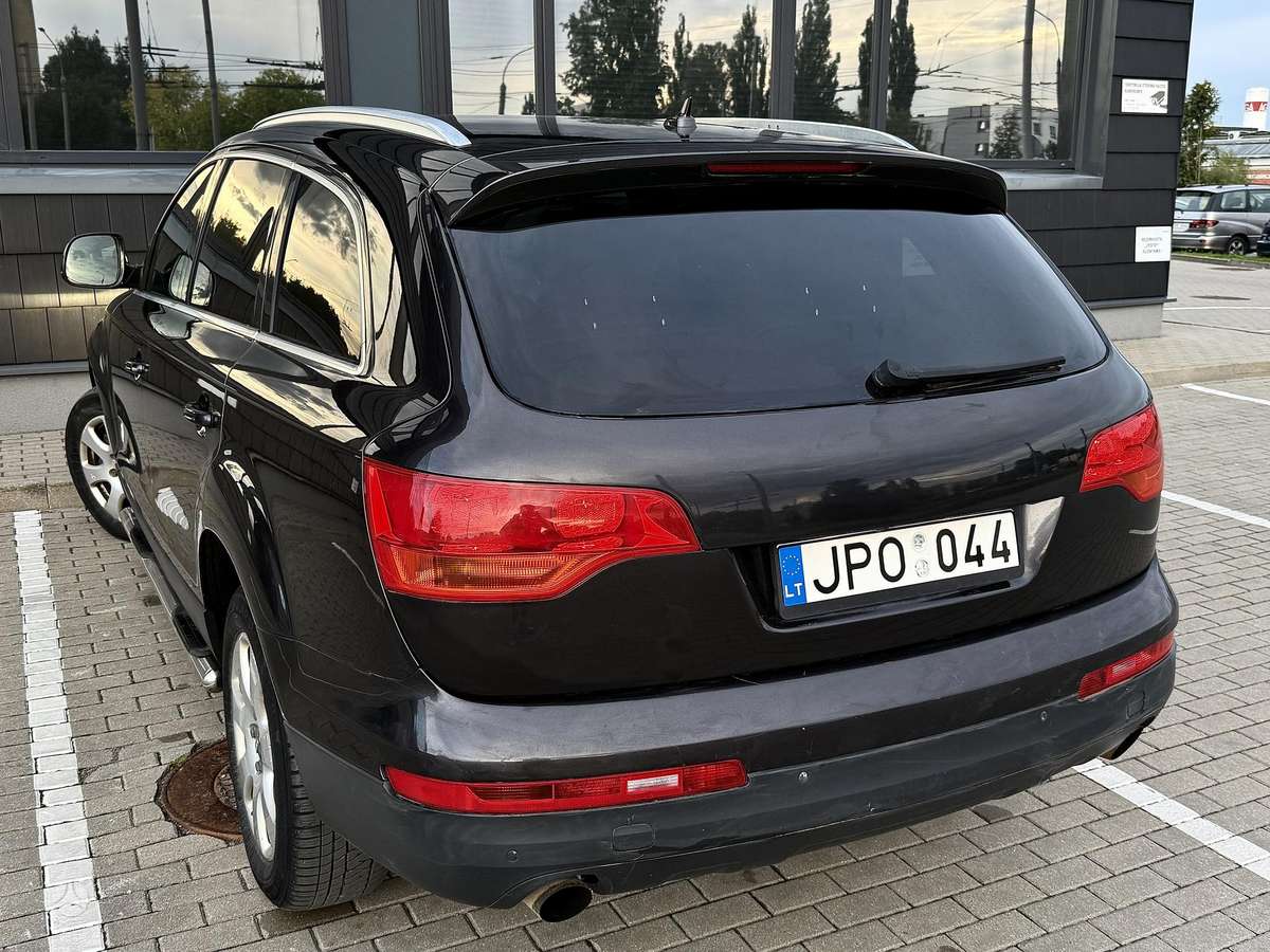Audi Q7, Внедорожник / Кроссовер