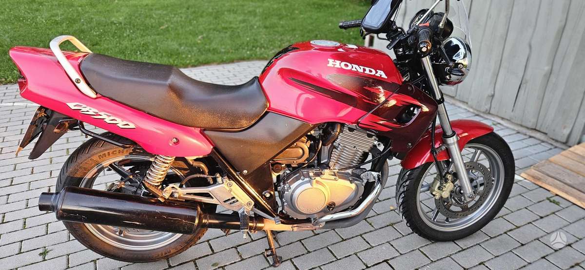 Honda CB 500cc, street / classic