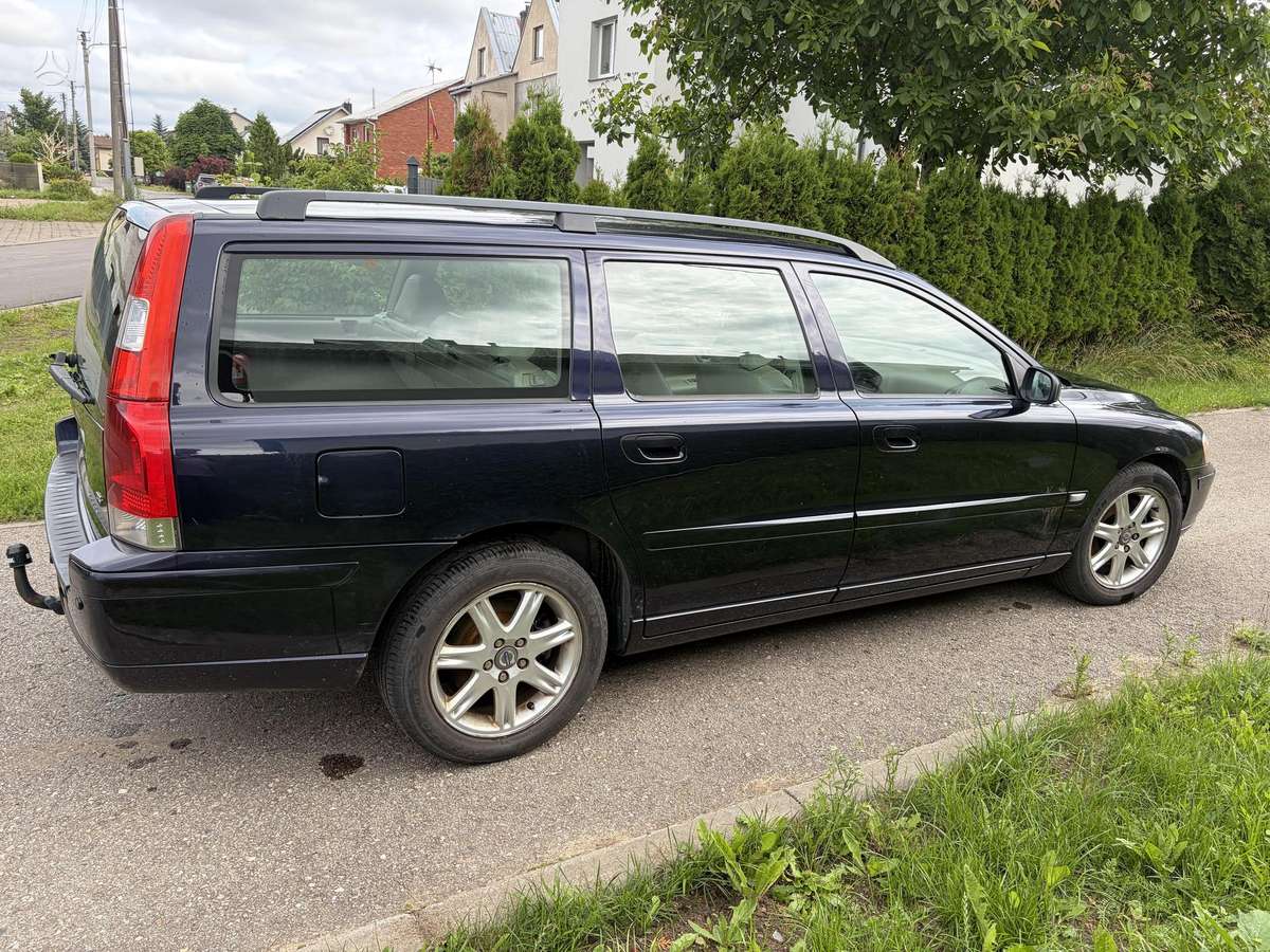 Volvo V70, 2.4 l., wagon