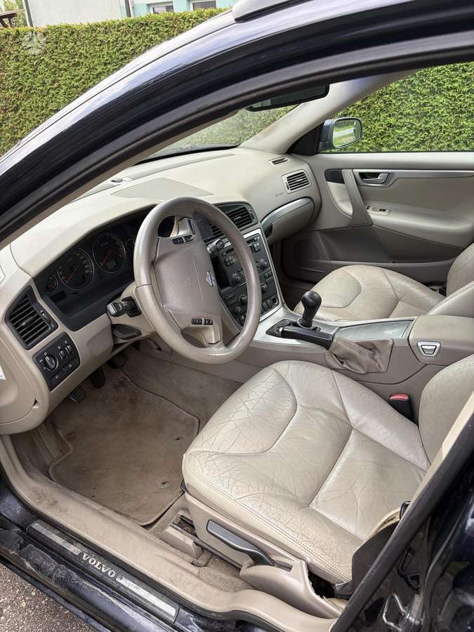 Volvo V70, 2.4 l., wagon