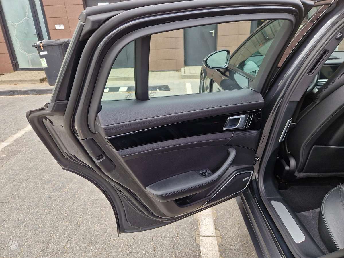 Porsche Panamera, 3.0 l., Седан
