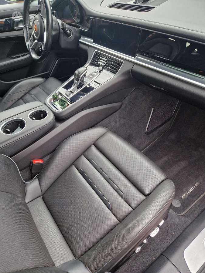 Porsche Panamera, 3.0 l., Седан