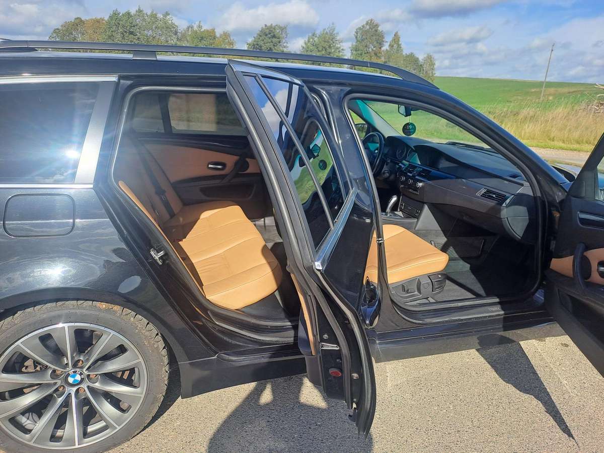 BMW 520, 2.0 l., wagon
