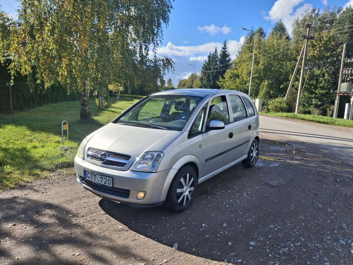 Opel Meriva, 1.6 l., Минивэн