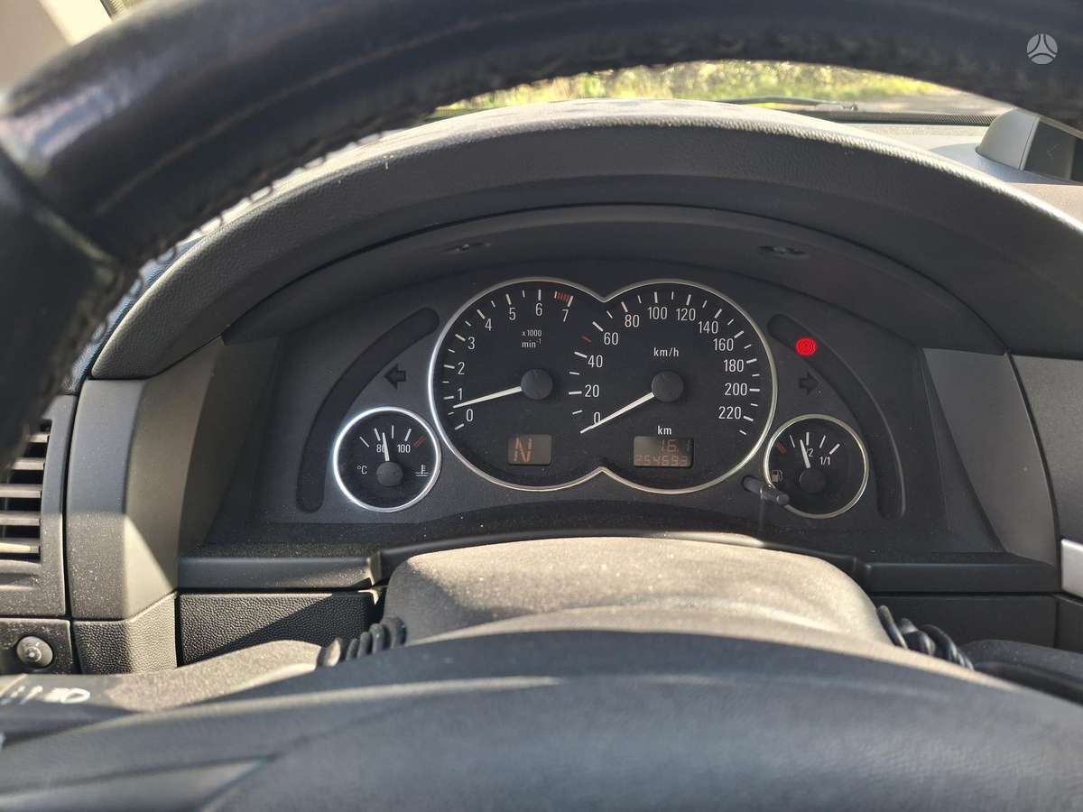 Opel Meriva, 1.6 l., Минивэн
