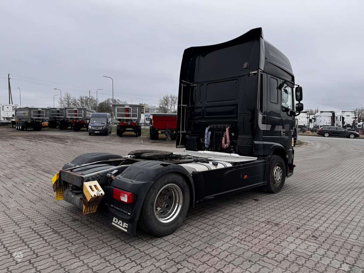 DAF XF106, double sleeper
