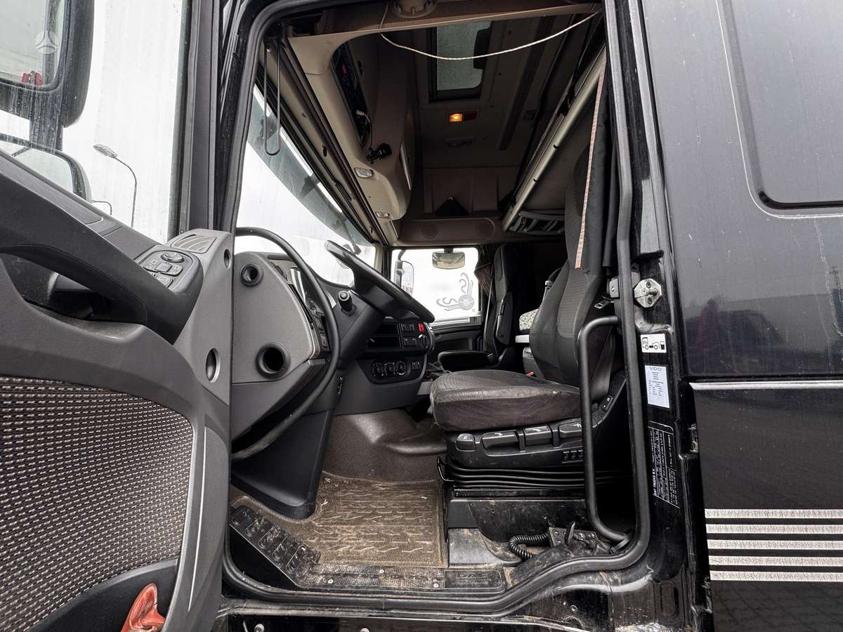 DAF XF106, double sleeper