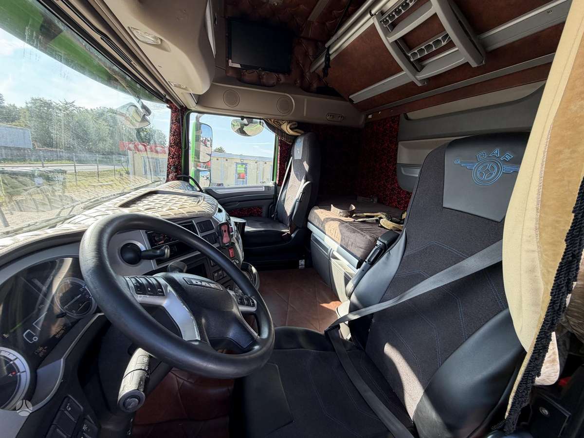 DAF XF106/460, 2 miegamosios vietos