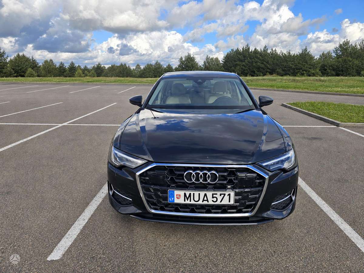 Audi A6, 2.0 l., Седан