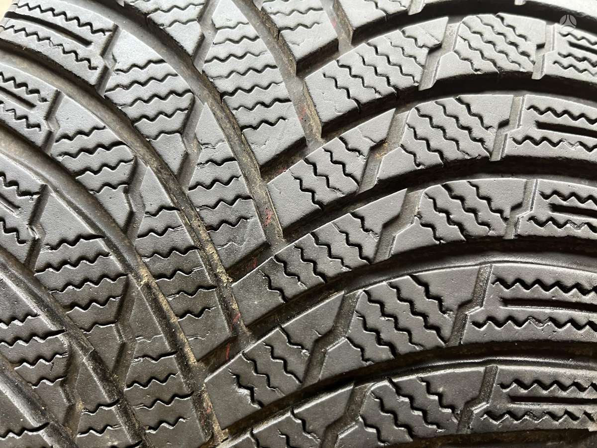 Firestone WinterHawk4  2024m, зимние 225/40 R18