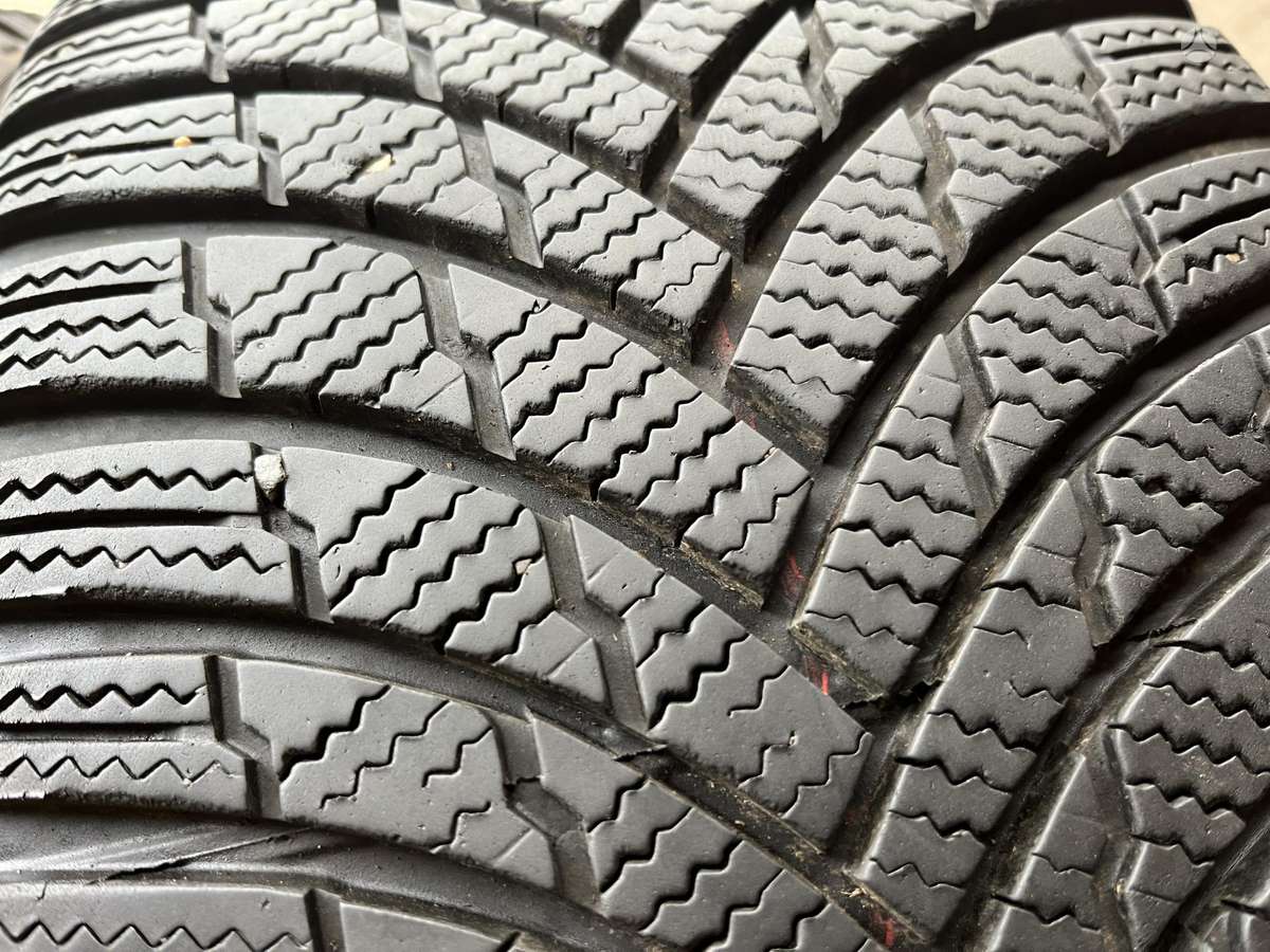 Firestone WinterHawk4  2024m, winter 225/40 R18