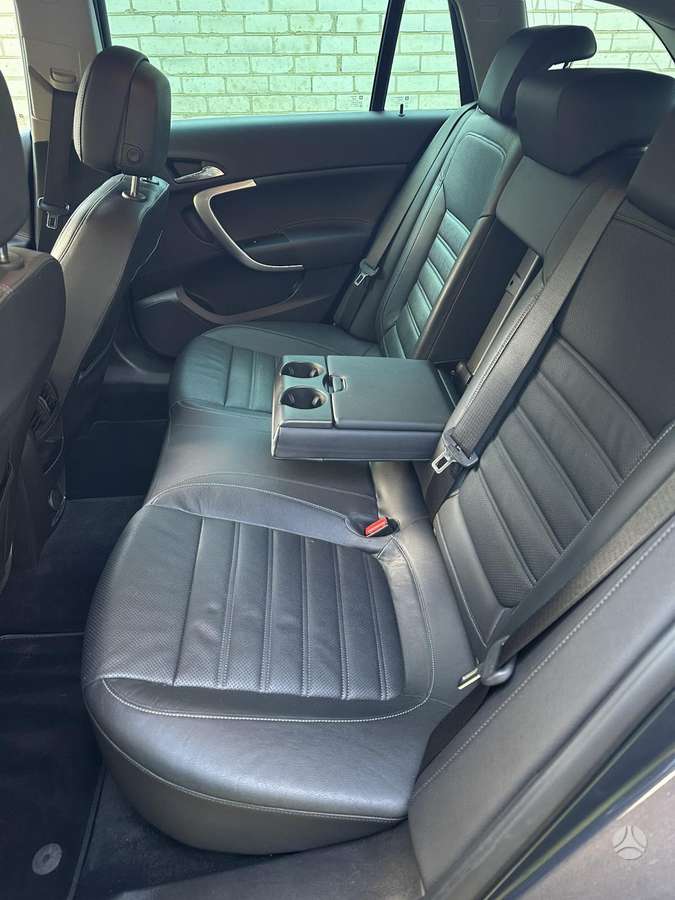 Opel Insignia, 2.0 l., Универсал