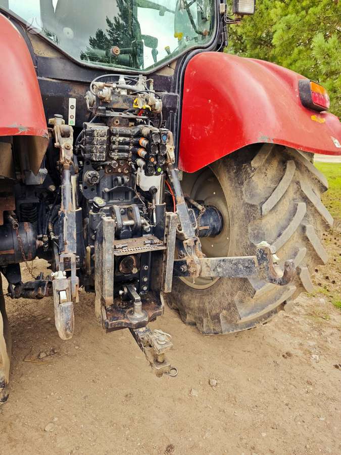 Case Maxxum 140, tractors