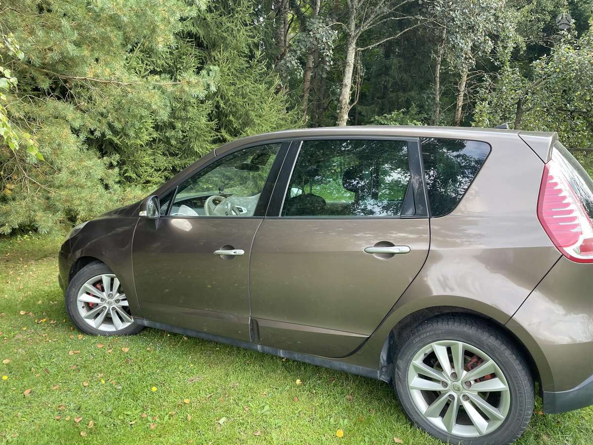Renault Scenic, 2.0 l., hatchback