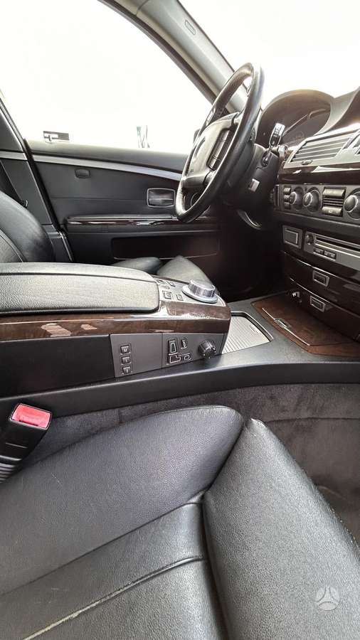 BMW 730, 3.0 l., Седан