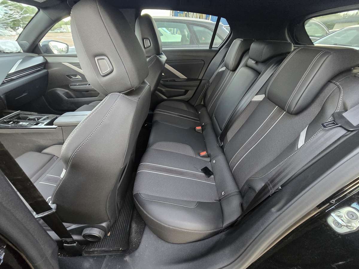 Opel Astra, 1.2 l., Универсал