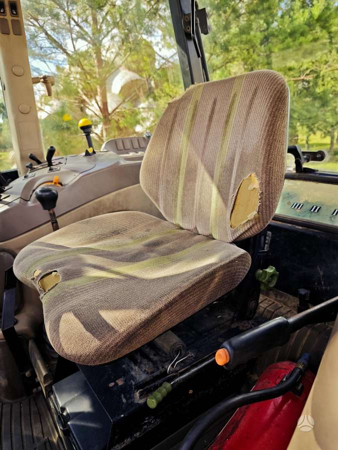 John Deere 5100M, traktoriai