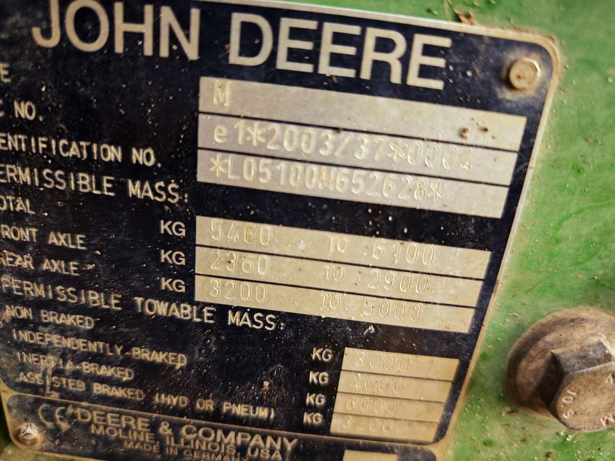 John Deere 5100M, traktoriai