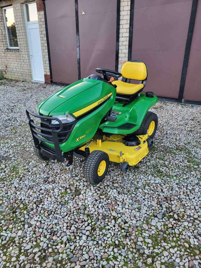 John Deere X350, sodo traktoriai