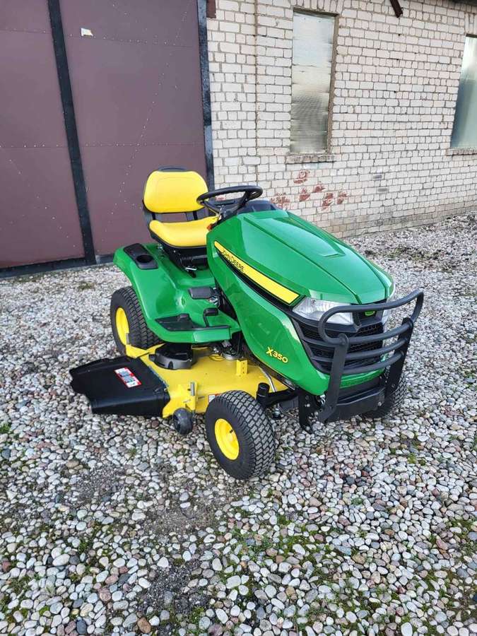 John Deere X350, sodo traktoriai