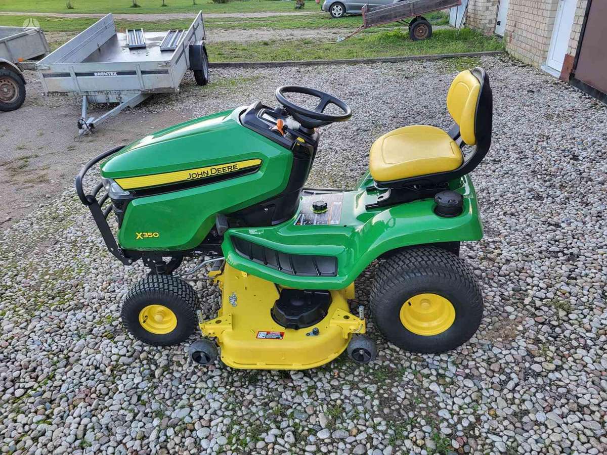 John Deere X350, садовые тракторы