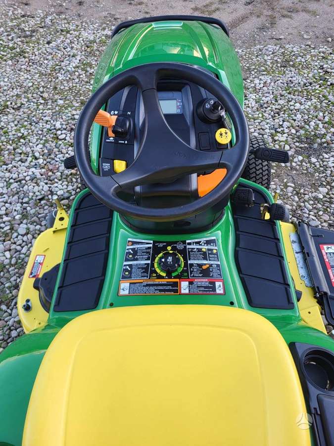 John Deere X350, sodo traktoriai