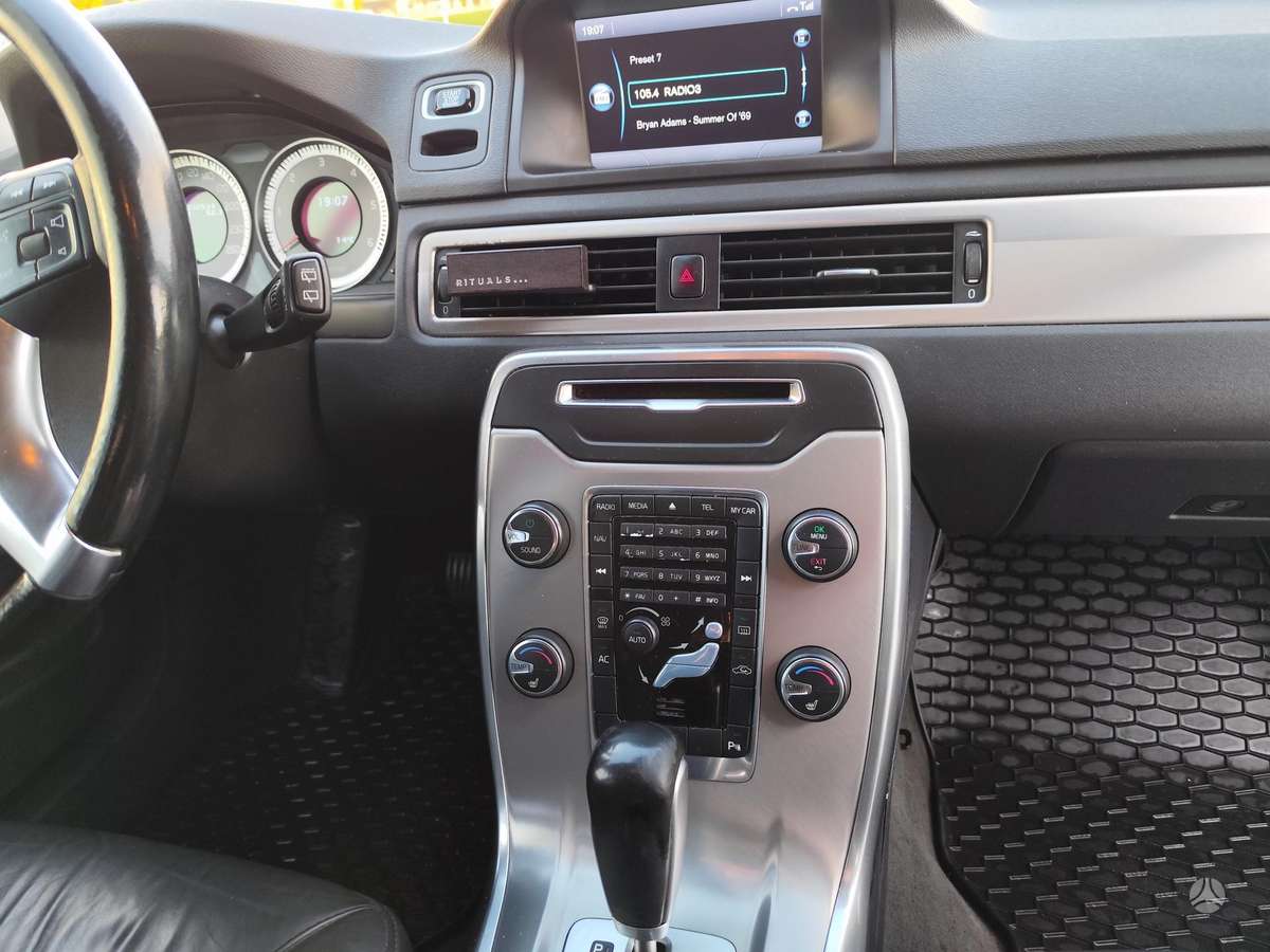 Volvo V70, 2.0 l., universalas