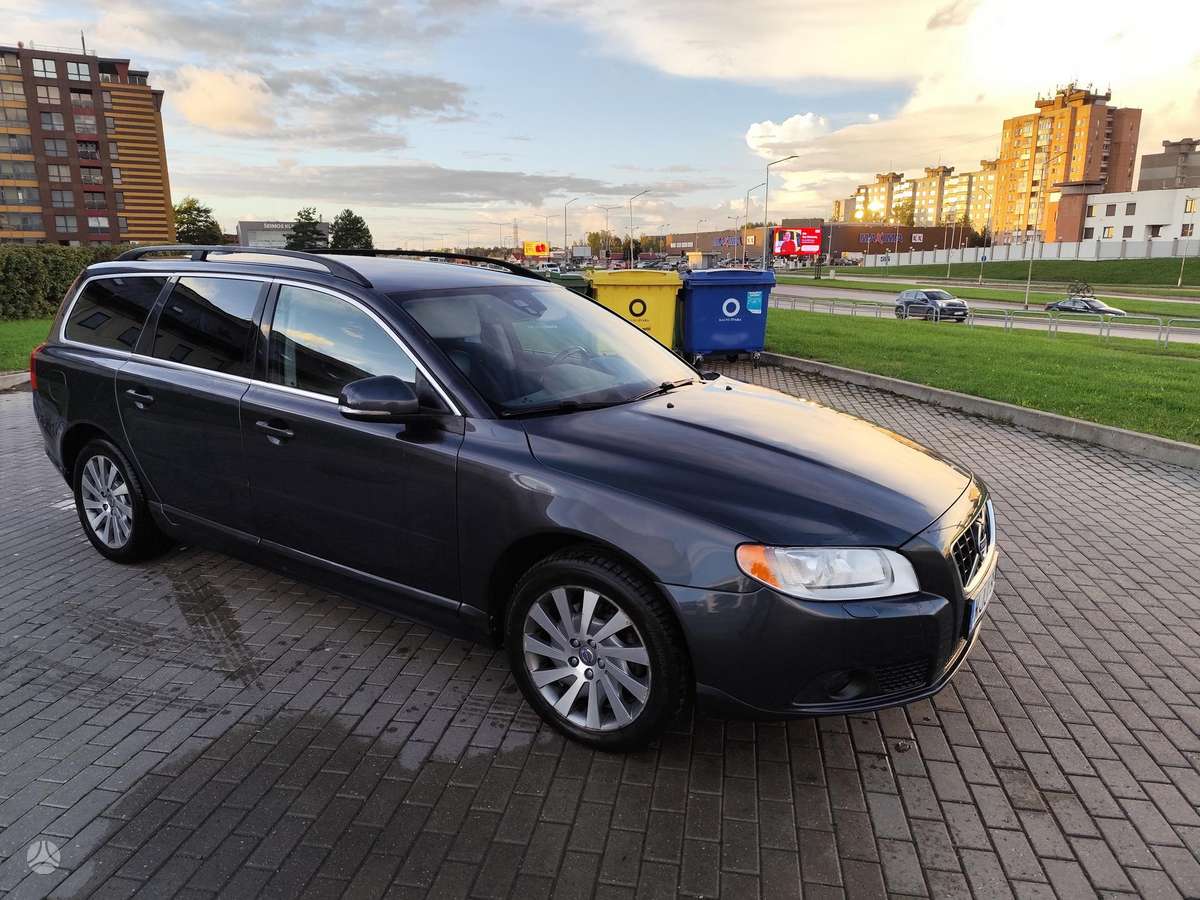 Volvo V70, 2.0 l., Универсал
