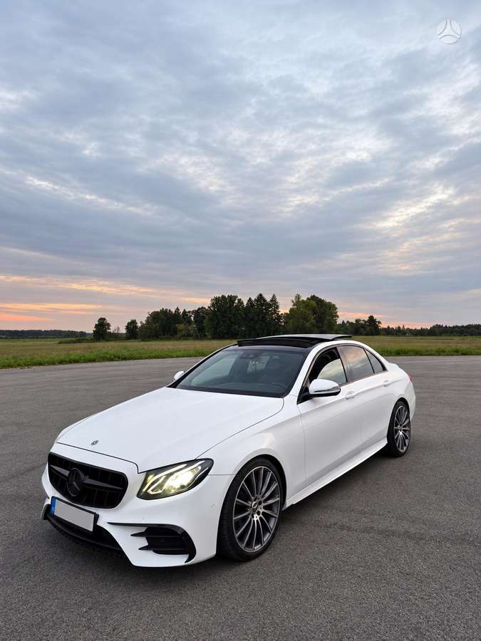 Mercedes-Benz E220, 2.0 l., Седан