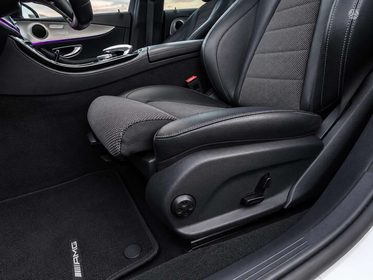 Mercedes-Benz E220, 2.0 l., Седан
