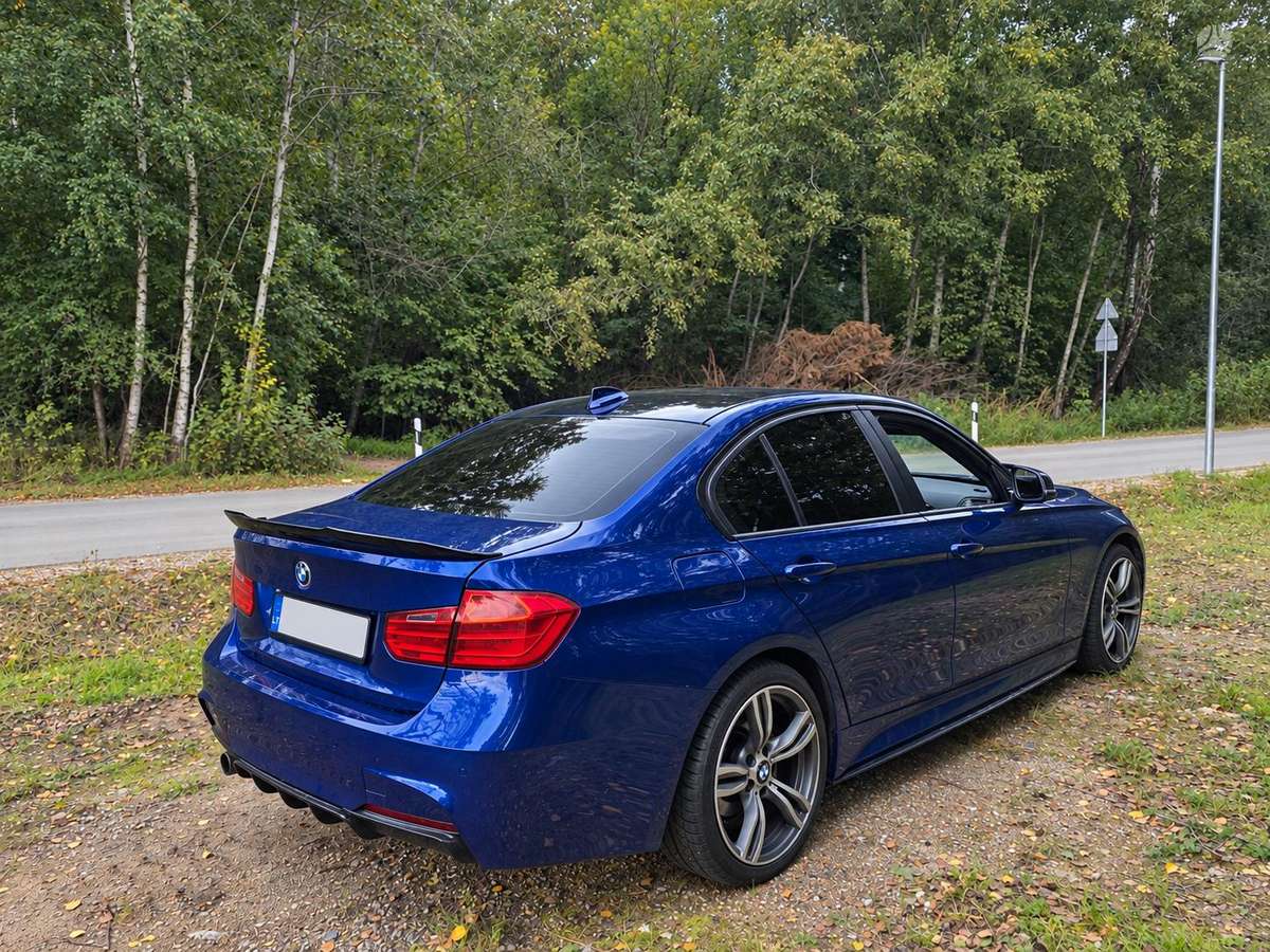 BMW 318, 2.0 l., Седан
