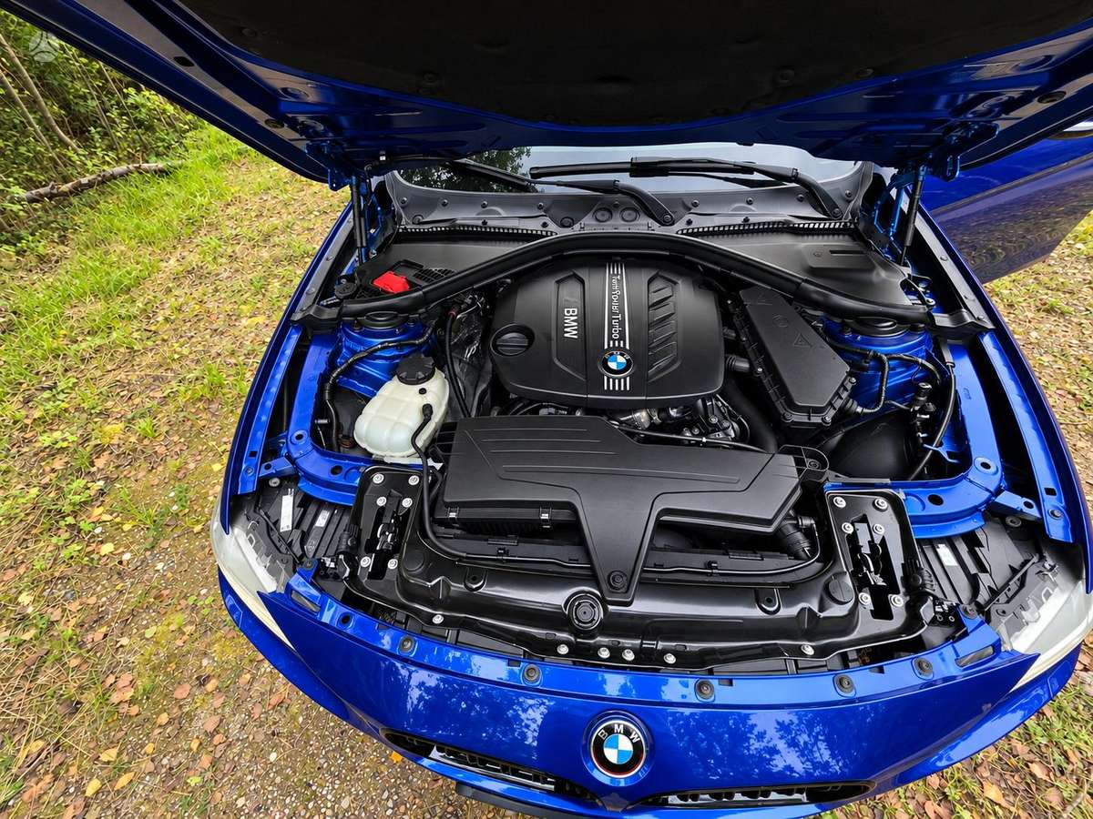 BMW 318, 2.0 l., Седан