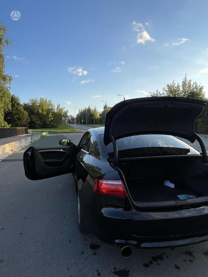 Audi A5, 1.8 l., Седан
