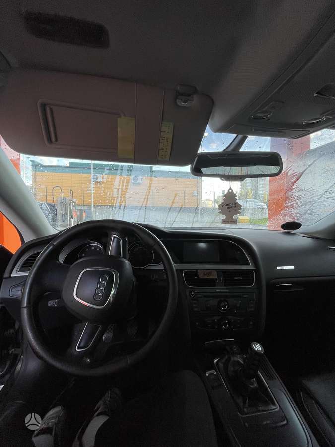 Audi A5, 1.8 l., Седан