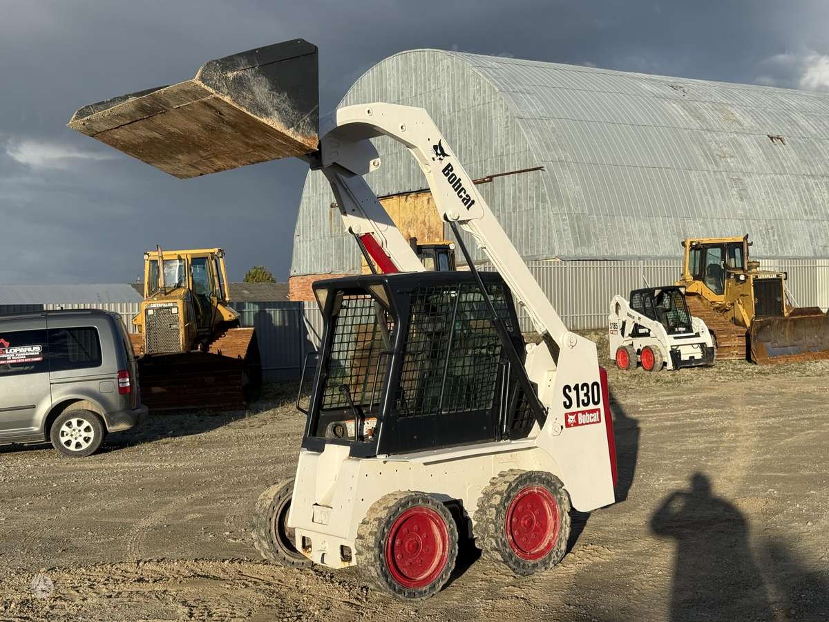 Bobcat S130, mini krautuvai