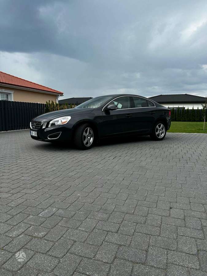 Volvo S60, 2.5 l., Седан