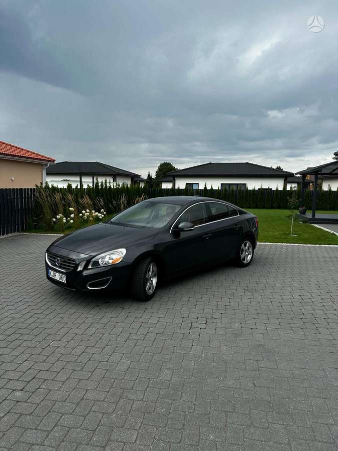 Volvo S60, 2.5 l., Седан