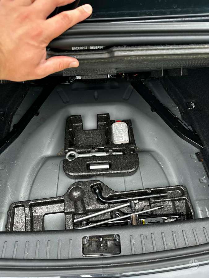 Volvo S60, 2.5 l., Седан