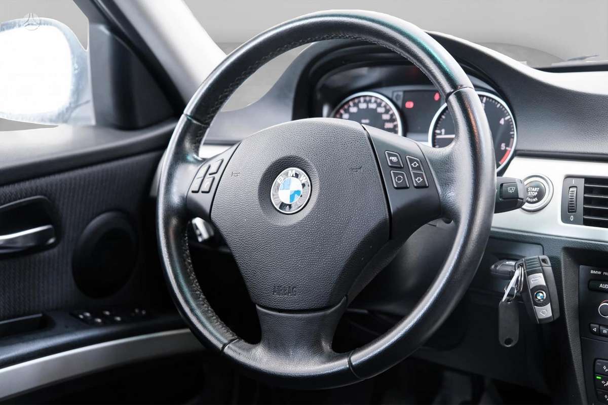 BMW 320, 2.0 l., Универсал