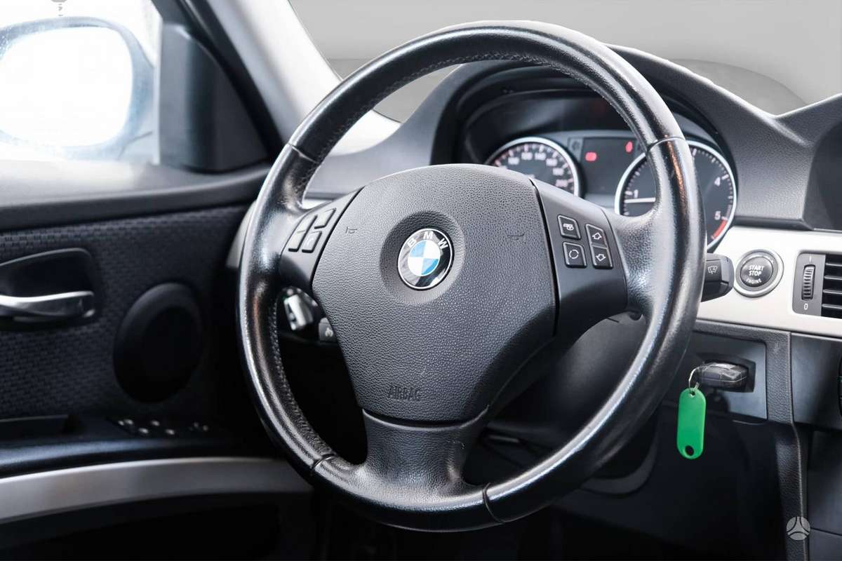 BMW 320, 2.0 l., wagon