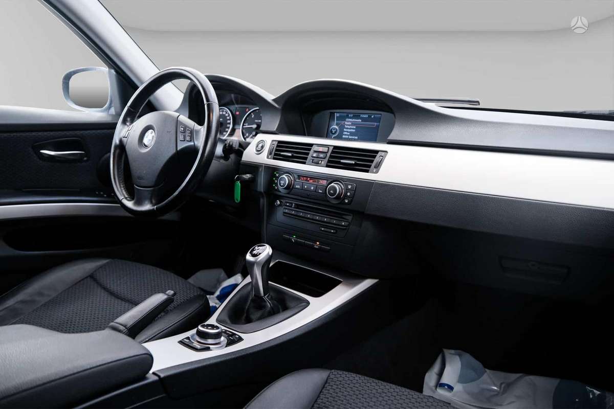 BMW 320, 2.0 l., Универсал