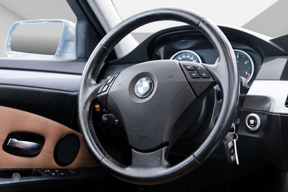 BMW 520, 2.0 l., wagon